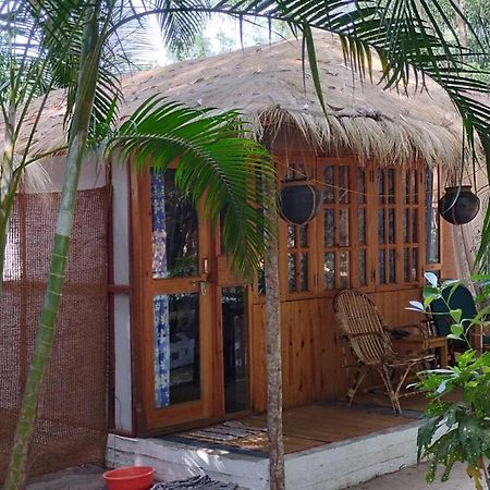 帕罗林 Ruban Yoga酒店 外观 照片